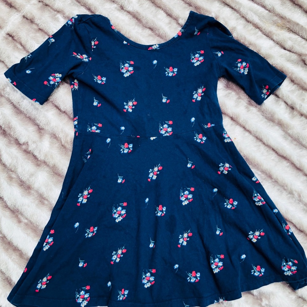 Lightweight dresses